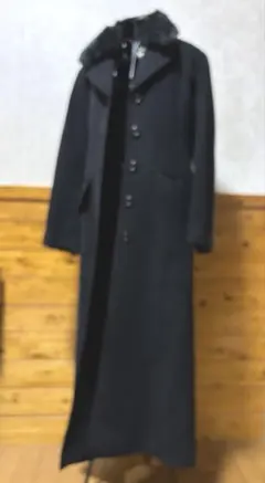 ファー襟付き 黒ロングコート ブラック