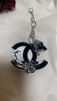 ブラック チャーム