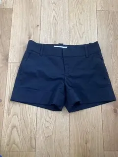 ZARAのブラックショートパンツ