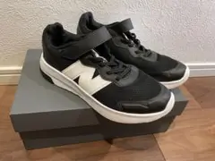 New Balance スニーカー24cm
