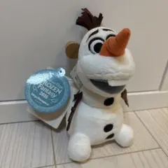 2016年　オラフ　フローズンファンタジー　ぬいぐるみバッジ　ぬいバ