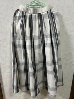 しまむら　terawear emu スカート