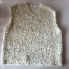 ミラオーウェンmila owen シャギーベストオフホワイトフリーサイズ