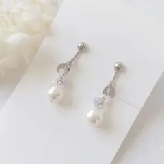 ハンドメイドイヤリング　ピアス　A051