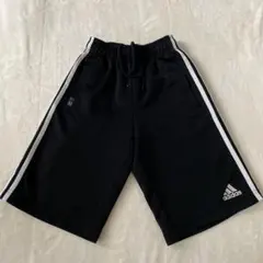 adidas kids 黒ハーフパンツ