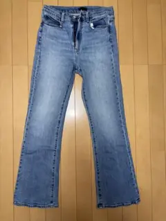 UNIQLO JEANS フレアデニムパンツ