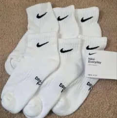 新品　ナイキ　ソックス　3足セット　23〜25 白　ホワイト　アンクルソックス