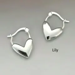 ✨ シンプル シルバー ハート フープピアス ステンレス エレガント