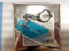 SEVENTEEN CAFE 2023アクリルキーホルダー VERNON