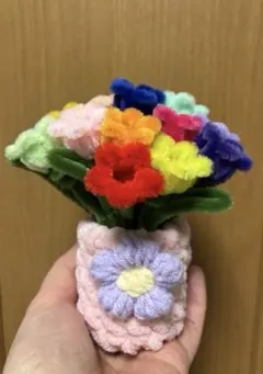 ハンドメイド モールフラワー 枯れない花 チューリップ15本かぎ針編み入れ物付き