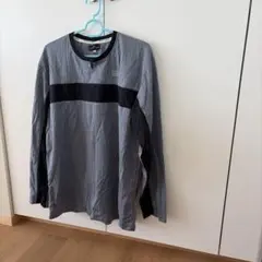 BODY WILD 長袖Tシャツ グレー ブラックのサムネイル