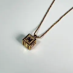 た*ん様 ニナリッチ キューブ型 ペンダント