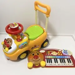 アンパンマン　よくばりビジーカー　キーボード　乗用玩具　手押し車　楽器　ピアノ