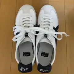 Onitsuka Tiger スニーカー ホワイト ブラック 24のサムネイル