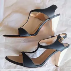 美品♪イタリア製「ヴィッチーニ」ホワイト✕ネイビーサンダル