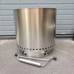 Solo Stove レンジャー2.0 専用スタンド付き 専用ハンドル付きのサムネイル