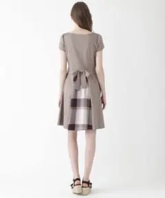 【極美品】後ろにピンクベージュのチェック柄♡クレストブリッジの半袖ワンピース