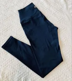 SUKALA スカーラ　ベーシックレギンス　【新品　Sサイズ】 ネイビーのサムネイル