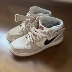 Nike Air Force 1 Mid ベージュ スニーカーのサムネイル