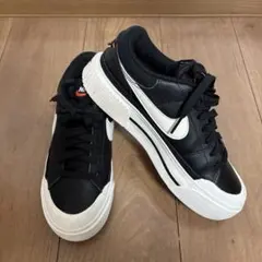 ナイキ　スニーカー　コートレガシー　23.5cm