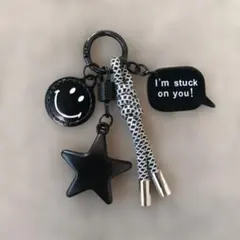 じゃらじゃらキーホルダー ミニチャーム パラコード 星 ニコちゃん 黒英文字