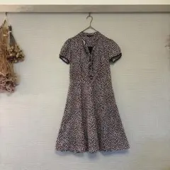 《美品》LAURA ASHLEY☆フラワーフレアワンピース フリル ブラック