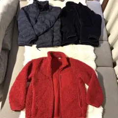 赤 、紺フリースジャケット、紺ライトダウンジャケット