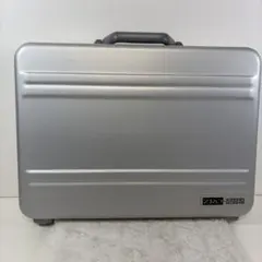 ZERO HALLIBURTON アタッシュケースのサムネイル