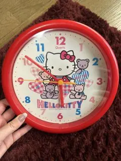 サンリオ ハローキティ 壁掛け時計 赤リンゴ「3つのりんご」デザイン