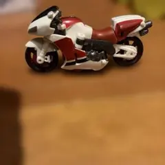 トランスフォーマー バックファイア　フィギュア