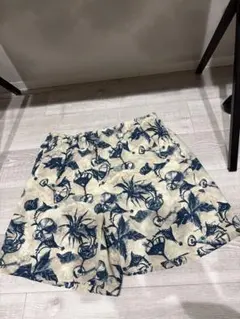 Columbia トロピカル柄 ショートパンツ