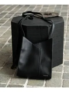 Item thumbnail for item b1456ccb-b286-46ca-8903-1d82083e9082