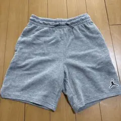Jordan グレー 半ズボン Mサイズ
