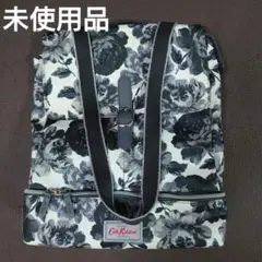 Cath Kidston キャスキッドソン 花柄 マザーズバッグ　リュックのサムネイル