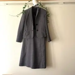 チェック柄ジャケットとスカートセット