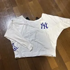 LB-03 NYヤンキースロゴ　長袖トップス