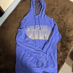 アンダーアーマー　パーカー　スポーツウェア