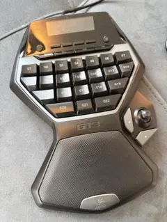 Logitech G13 ゲーミングキーボードのサムネイル