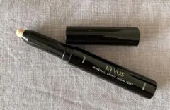 ETVOS エトヴォス　ミネラルシャイニーハイライト　アイボリーパールのサムネイル