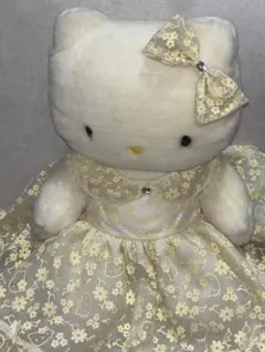 ハローキティ　2000年　大阪ドーム限定　エルマン社製　ウェディングドレス