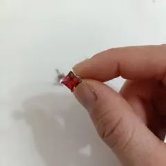 925 赤とピンクのスクエア型ピアス