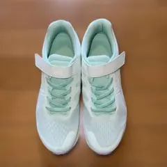 アシックス　レーザービーム　子供スニーカー　ミントグリーン 23.5