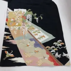 黒留袖▪リメイク素材として！パッチワークなどにいかが！のサムネイル
