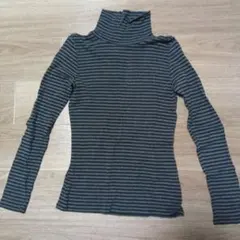 ハイネックtシャツ