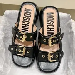 MOSCHINO モスキーノ バックル サンダルのサムネイル