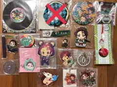 鬼滅の刃　竈門炭治郎　アクスタ　アクキー　缶バッジ　がま口ポーチ 鬼滅の刃 竈門炭治郎 アクスタ アクキー 缶バッジ がま口ポーチ - メルカリ