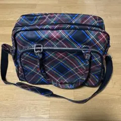 Item thumbnail for item 01473556-5200-4c76-85f4-4c1239fa96e8