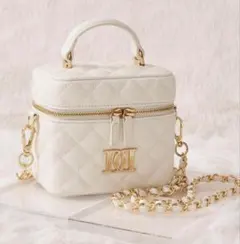 ダーリッチ キルティングスクエアバッグ WHT ダーリッチ darich キルティングビジュースクエアミニバッグ