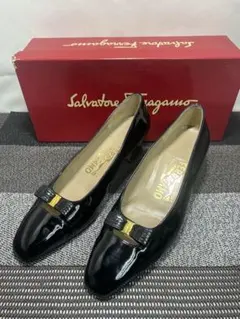 Salvatore Ferragamo 黒 パンプス 低ヒール