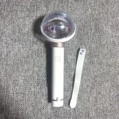 ini ペンライトのサムネイル